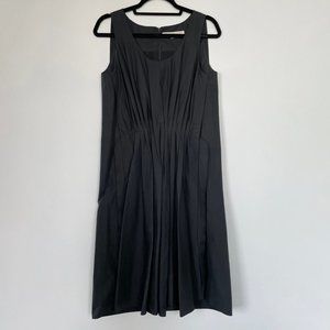 O'2nd | NWOT black pleated dress in Size 6